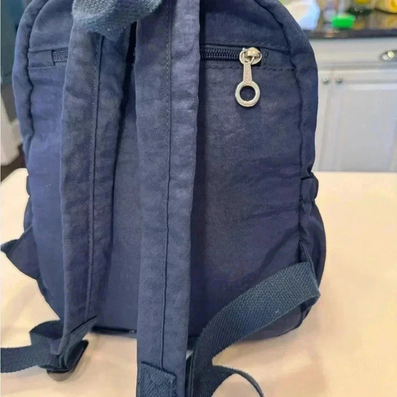 Aotian back back adjustable padded straps zip compartments back & front - Picture 6 of 12